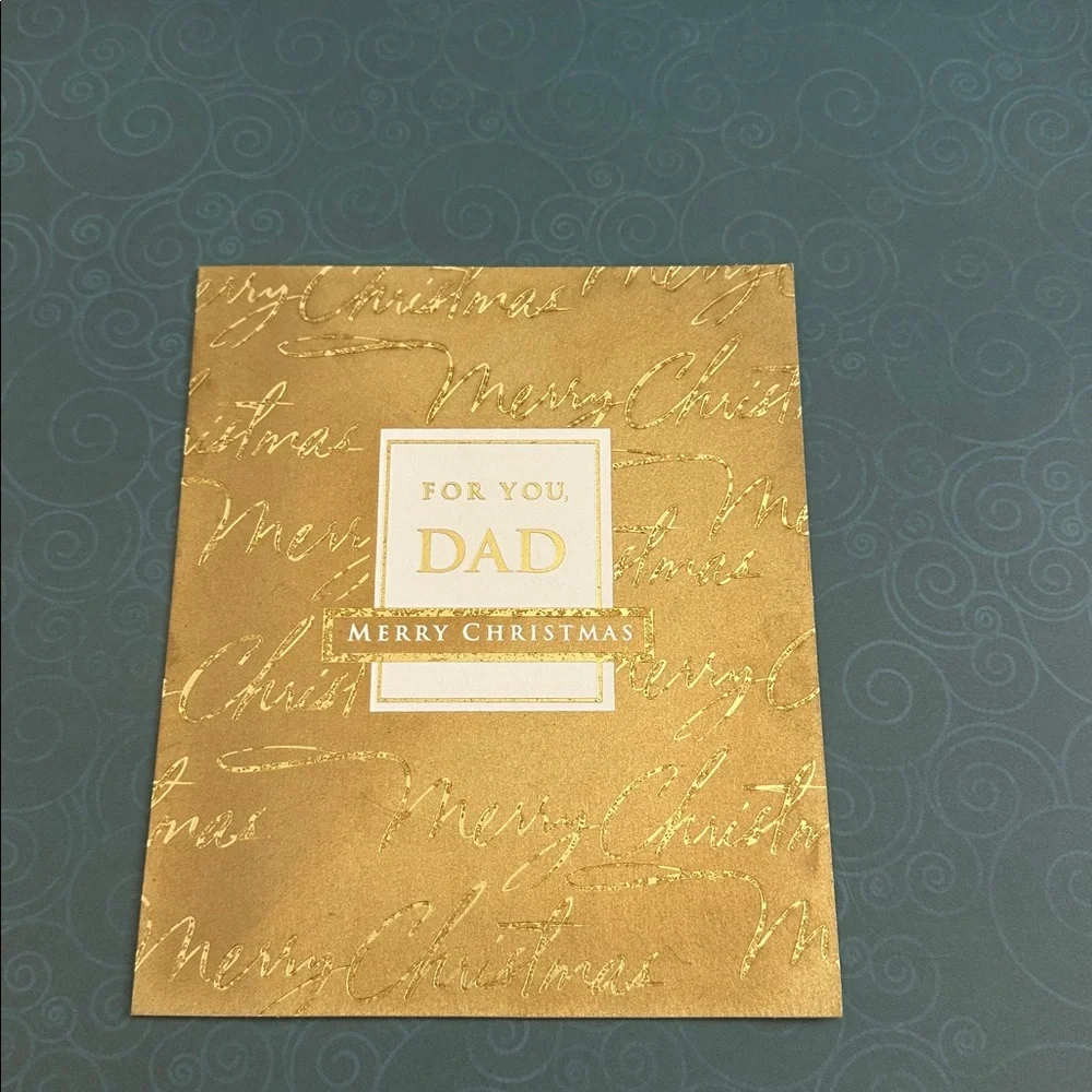 8 Christmas Greeting Cards (no envelopes included)